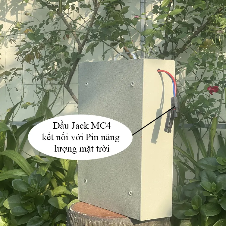 Máy phát điện năng lượng mặt trời di động – Trạm sạc dự phòng 1000w điện 220V